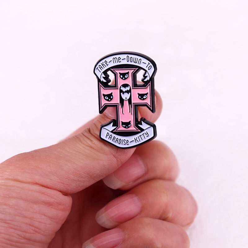 Emily the Strange Take Me Down - Paradise Jewelry & Watches Llc ulasan dan harga